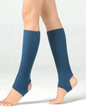 loose knitted leg warmer - blue (1)